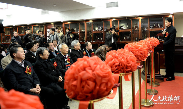 0006A高宏冰雪畫(huà)全國(guó)巡回展在京開(kāi)幕，畫(huà)家高宏冰雪畫(huà)作品._副本