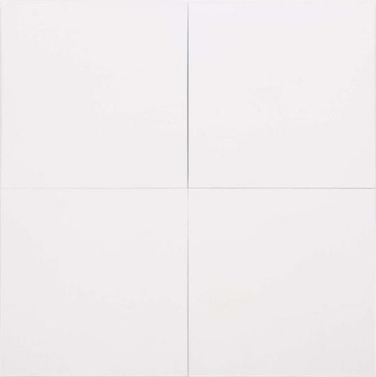 《白色油畫[四屏]（White Painting [Four Panel]）》，布面油畫，1951年。圖片來源：羅伯特·勞森伯格基金會(huì)