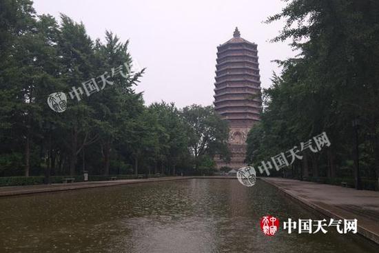 北方多陣雨高溫縮減 明起江南雨勢(shì)增強(qiáng)