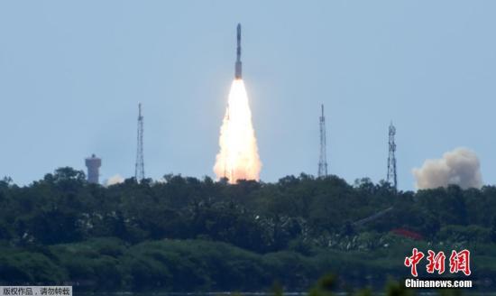 資料圖：2016年6月22日，印度空間研究組織(ISRO)成功利用PSLV-C34運載火箭將20顆衛(wèi)星送入太空。