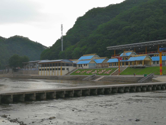 遼寧紅河谷助力生態(tài)旅游扶貧