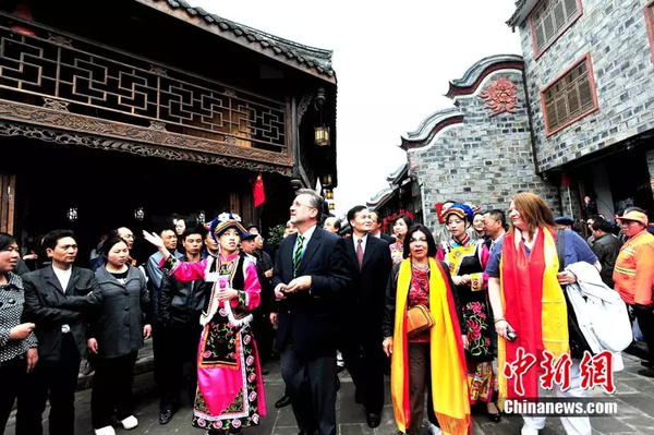 2011年4月19日，中國四川國際文化旅游節(jié)在汶川縣水磨鎮(zhèn)開幕。中新社記者 安源攝