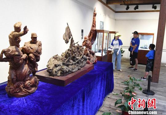 青藍(lán)門徑·福建青年藝術(shù)家雕刻作品展探索師承與發(fā)展