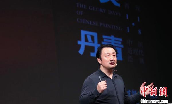 “不負丹青，名家經(jīng)典再現(xiàn)作品展暨百城百校中國傳統(tǒng)藝術(shù)進校園主題講座”啟幕 小新 攝