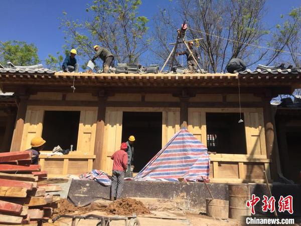 狄仁杰文化公園內(nèi)狄梁公祠、狄公故居兩處建筑群均還原唐朝風(fēng)格?！「呷鸱?攝